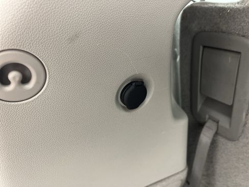 Used 2016 Buick Enclave Leather FWD image 27