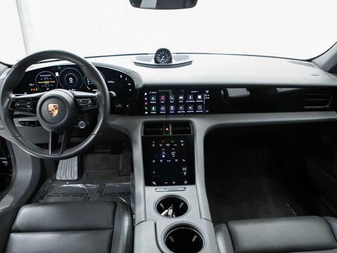 Certified 2022 Porsche Taycan 4S image 13