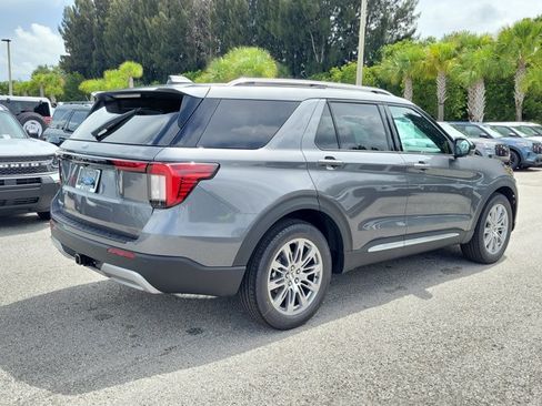 New 2026 Ford Explorer Platinum RWD image 9