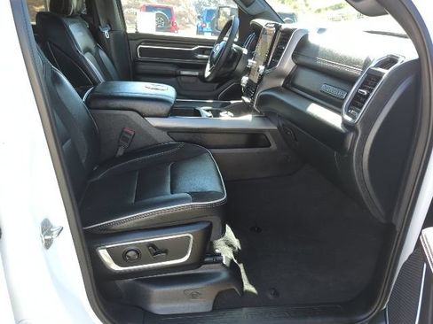 Used 2025 RAM 1500 Laramie AWD/4WD image 20