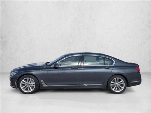 Used 2017 BMW 750i xDrive AWD/4WD image 9