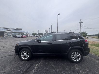Used 2019 Jeep Cherokee Latitude w/ Popular Appearance Group