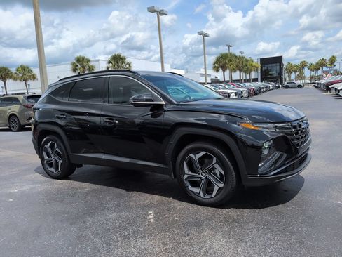 Used 2024 Hyundai Tucson Limited AWD/4WD image 2