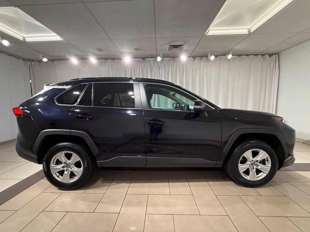 Used 2020 Toyota RAV4 XLE w/ All Weather Liner Package AWD/4WD image 6
