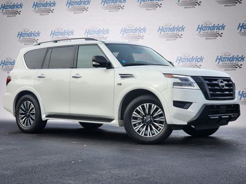 Used 2022 Nissan Armada SL w/ Midnight Edition Package image 2