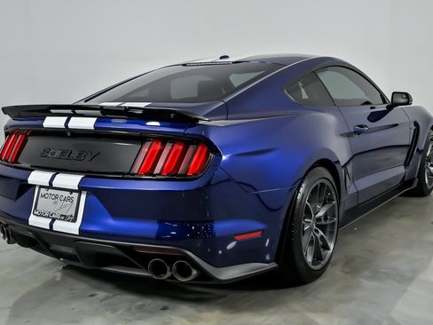 Used 2016 Ford Mustang Shelby GT350 w/ Technology Package RWD image 11