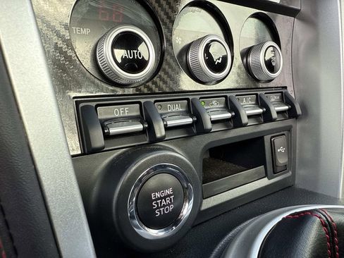 Used 2020 Subaru BRZ Limited w/ Performance Package image 27