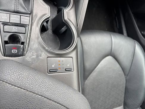 Used 2023 Toyota Camry XSE image 19