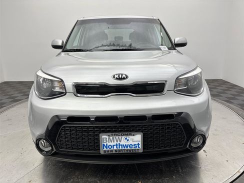 Used 2016 Kia Soul + image 14