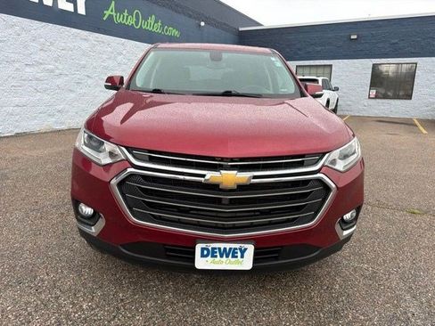 Used 2019 Chevrolet Traverse LT w/ LT Premium Package AWD/4WD image 8