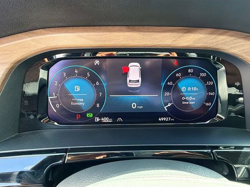 Used 2024 Volkswagen Atlas SE image 40