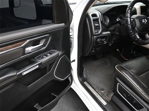 Used 2020 RAM 1500 Laramie image 11