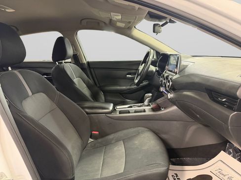 Used 2021 Nissan Sentra SV FWD image 22