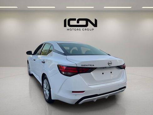Used 2024 Nissan Sentra S w/ Trunk Package FWD image 3