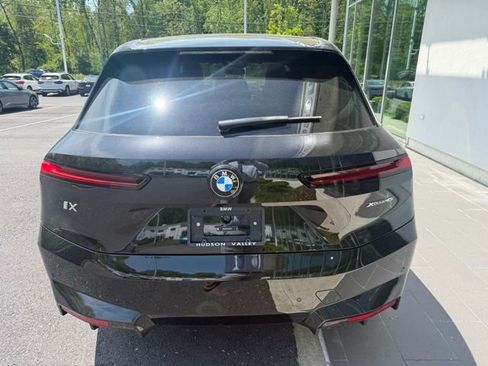 New 2026 BMW iX xDrive45 image 8