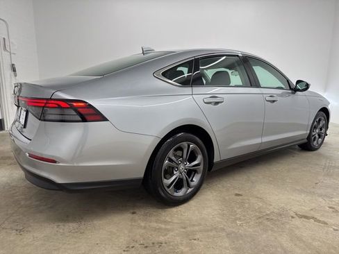 Certified 2023 Honda Accord EX image 5