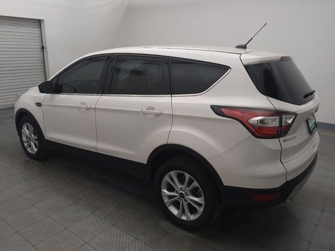 Used 2017 Ford Escape SE FWD image 3