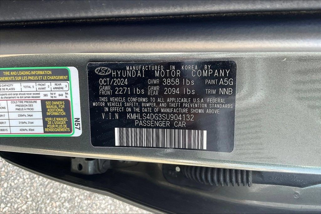 Used 2025 Hyundai Elantra SEL FWD image 10