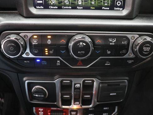 Used 2023 Jeep Wrangler Unlimited Rubicon 4xe w/ Steel Bumper Group image 24