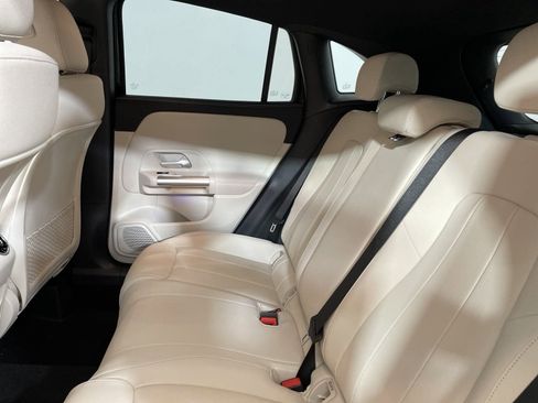 Certified 2025 Mercedes-Benz GLA 250 image 29