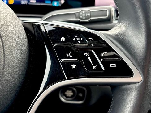 Used 2025 Mercedes-Benz GLE 450 4MATIC image 16