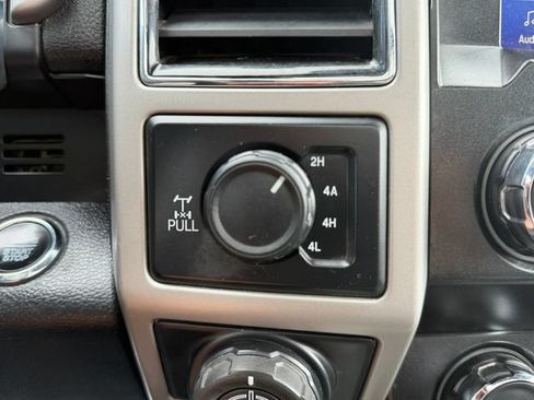 Used 2019 Ford F150 Lariat AWD/4WD image 25