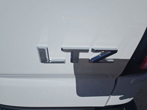 New 2026 Chevrolet Silverado 3500 LTZ w/ LTZ Premium Package image 13