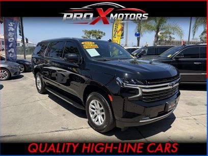 Used 2022 Chevrolet Suburban LT w/ Luxury Package