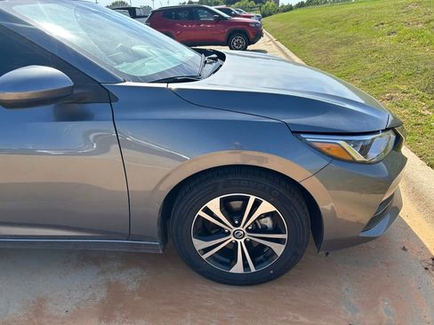 Used 2023 Nissan Sentra SV FWD image 2