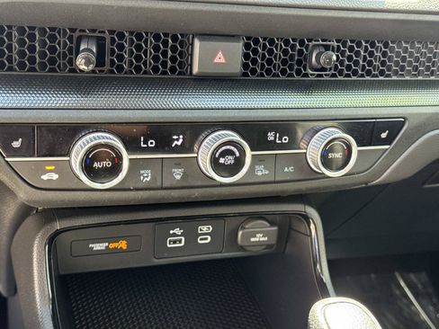 Certified 2024 Honda CR-V EX image 9