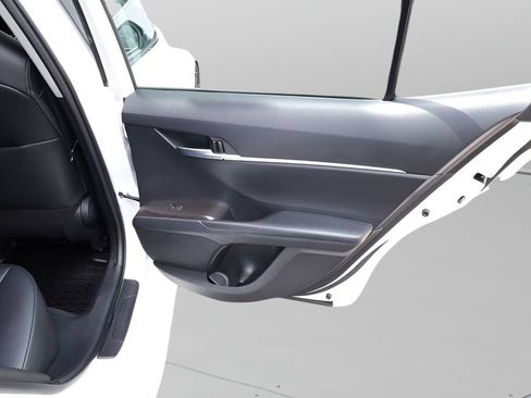 Certified 2023 Toyota Camry SE FWD image 18