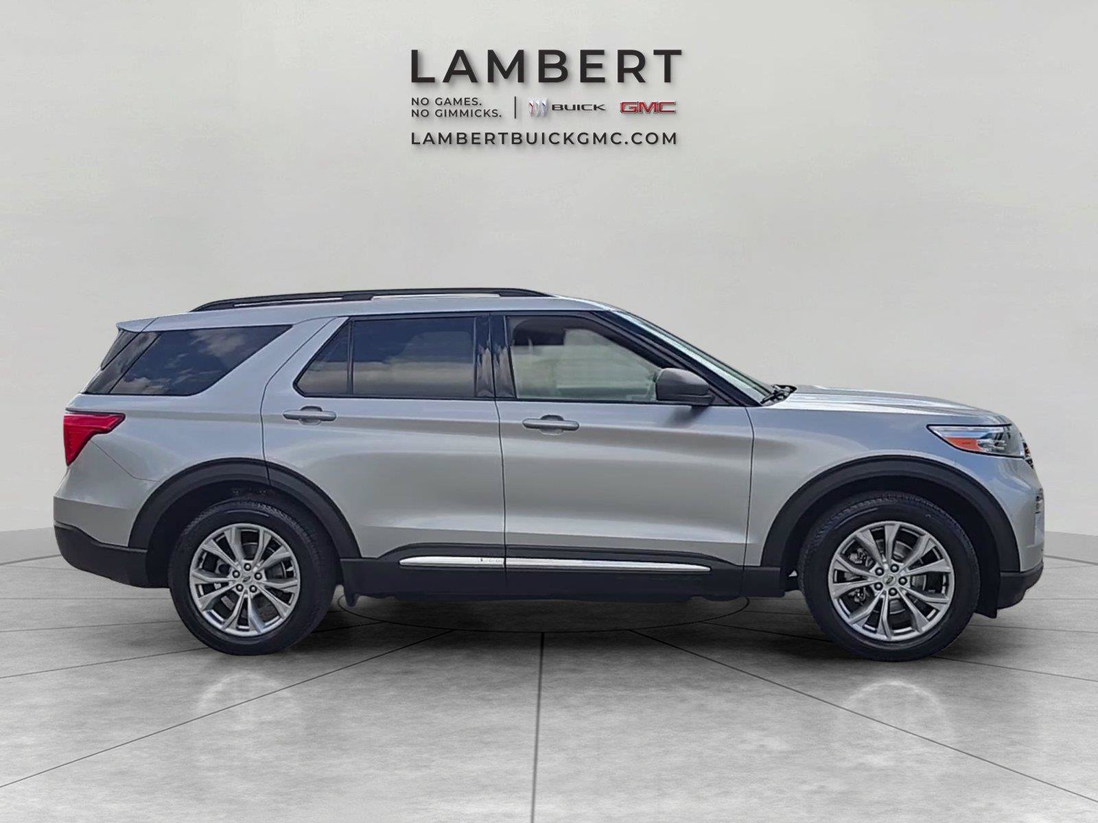 Used 2020 Ford Explorer XLT w/ Equipment Group 202A AWD/4WD image 6