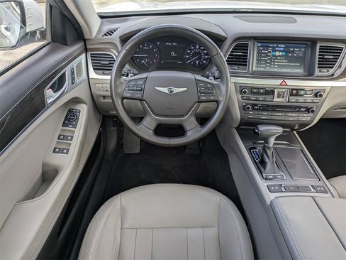 Used 2018 Genesis G80 3.8 w/ Option Group 02 image 14