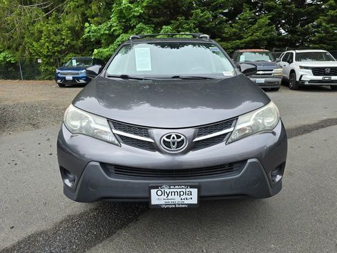 Used 2013 Toyota RAV4 LE AWD/4WD image 2