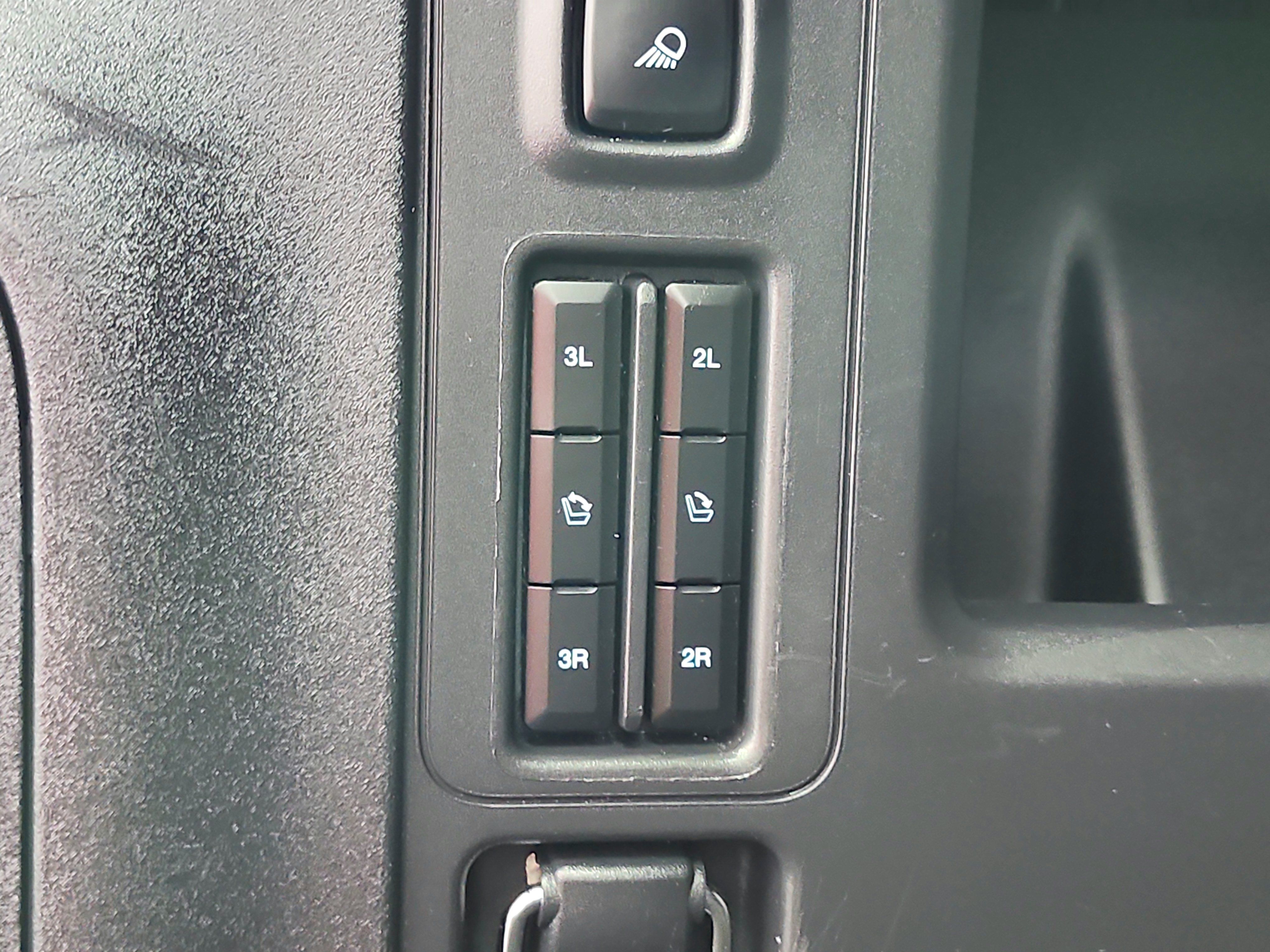 Used 2025 Ford Expedition Platinum AWD/4WD image 54