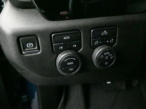 Used 2024 Chevrolet Silverado 1500 RST AWD/4WD image 19
