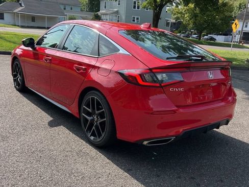 Used 2022 Honda Civic Sport Touring image 6