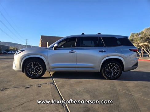 Used 2024 Lexus TX 350 AWD image 3