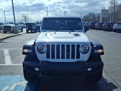 Used 2023 Jeep Gladiator Rubicon w/ Cold Weather Group AWD/4WD image 3