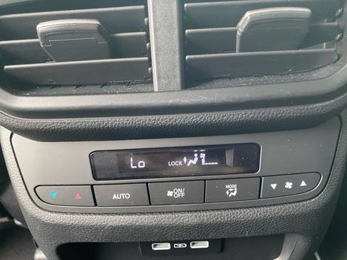 Used 2023 Honda Pilot EX-L image 34