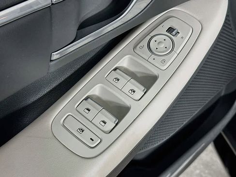 Used 2023 Hyundai Sonata SEL FWD image 28