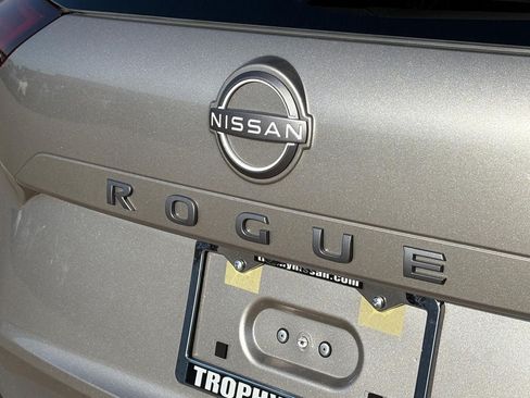 New 2026 Nissan Rogue Platinum AWD/4WD image 8