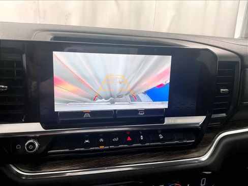 Used 2024 GMC Sierra 1500 Elevation image 19