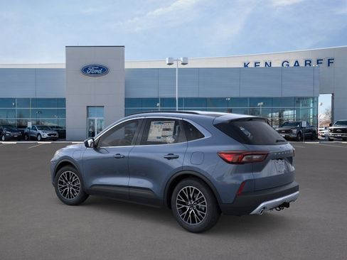 New 2026 Ford Escape SE w/ PHEV Premium Package FWD image 5