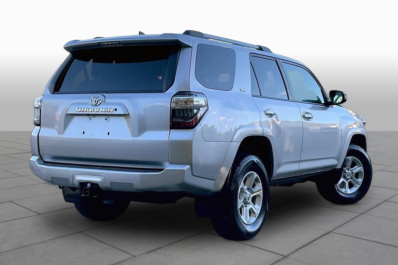 Used 2019 Toyota 4Runner SR5 Premium AWD/4WD image 11
