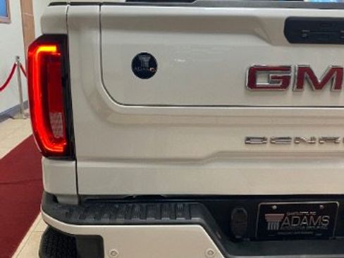 Used 2019 GMC Sierra 1500 Denali w/ Denali Ultimate Package image 13