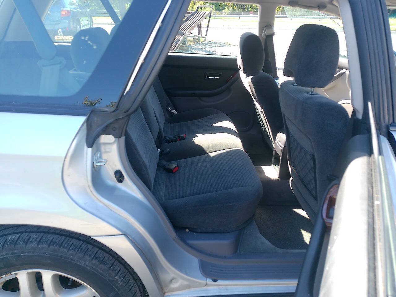 Used 2004 Subaru Outback Wagon AWD/4WD image 13