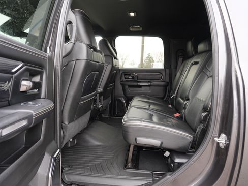 Used 2022 RAM 3500 Limited image 22