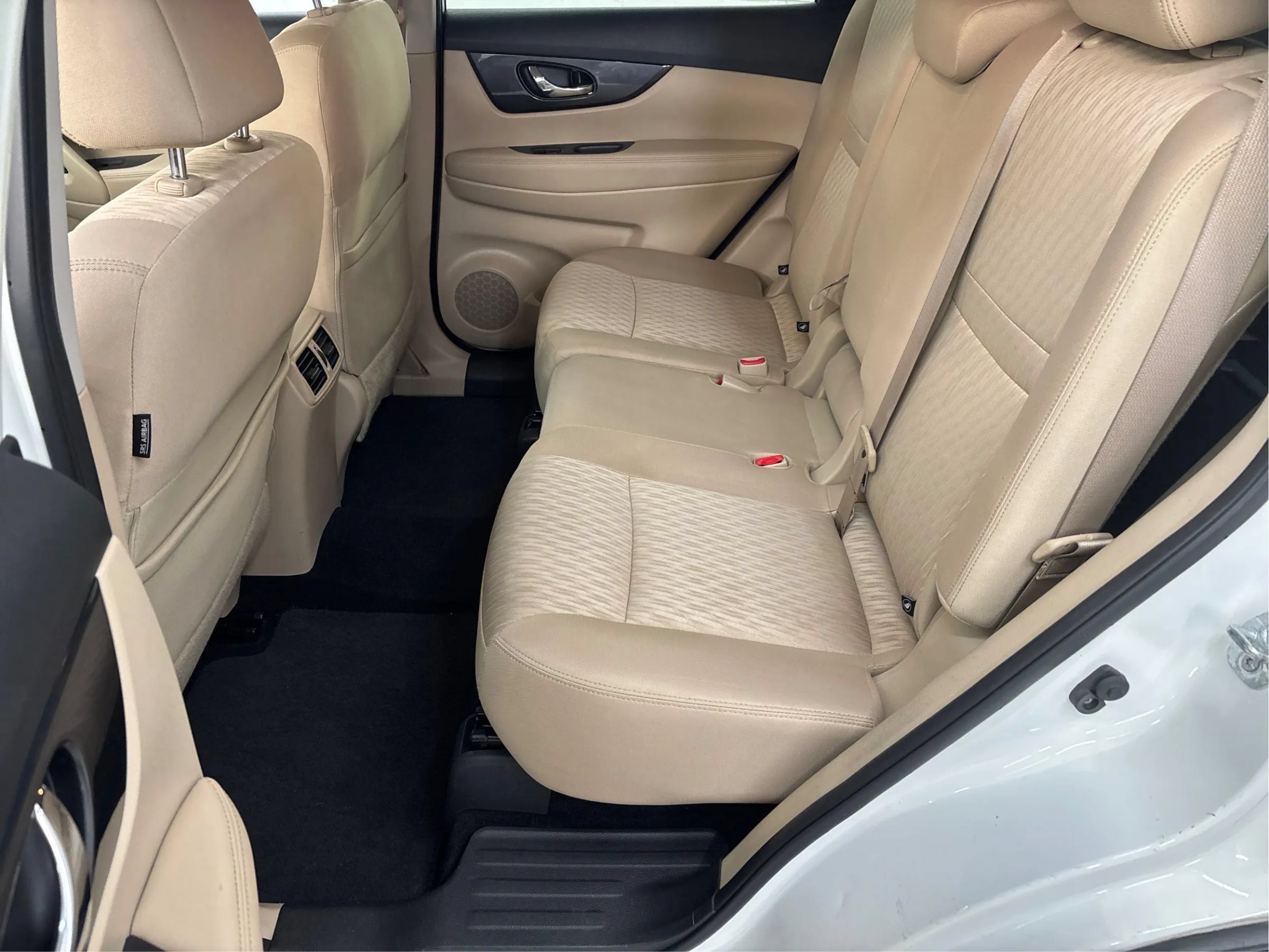 Used 2018 Nissan Rogue SV AWD/4WD image 14