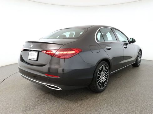 Used 2022 Mercedes-Benz C 300 Sedan image 4